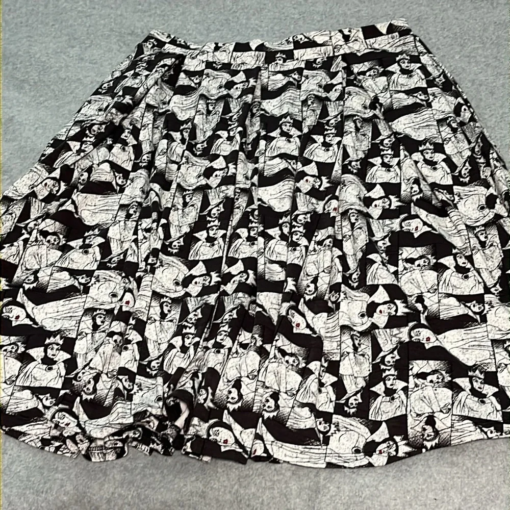 Disney Whimsigoth Skirt Small Snow White Evil Queen Pleated Moody Goth Grunge